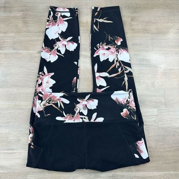 Athleta Salutation Stash Pocket Floral Magnolia Tight - Picture 4 of 8